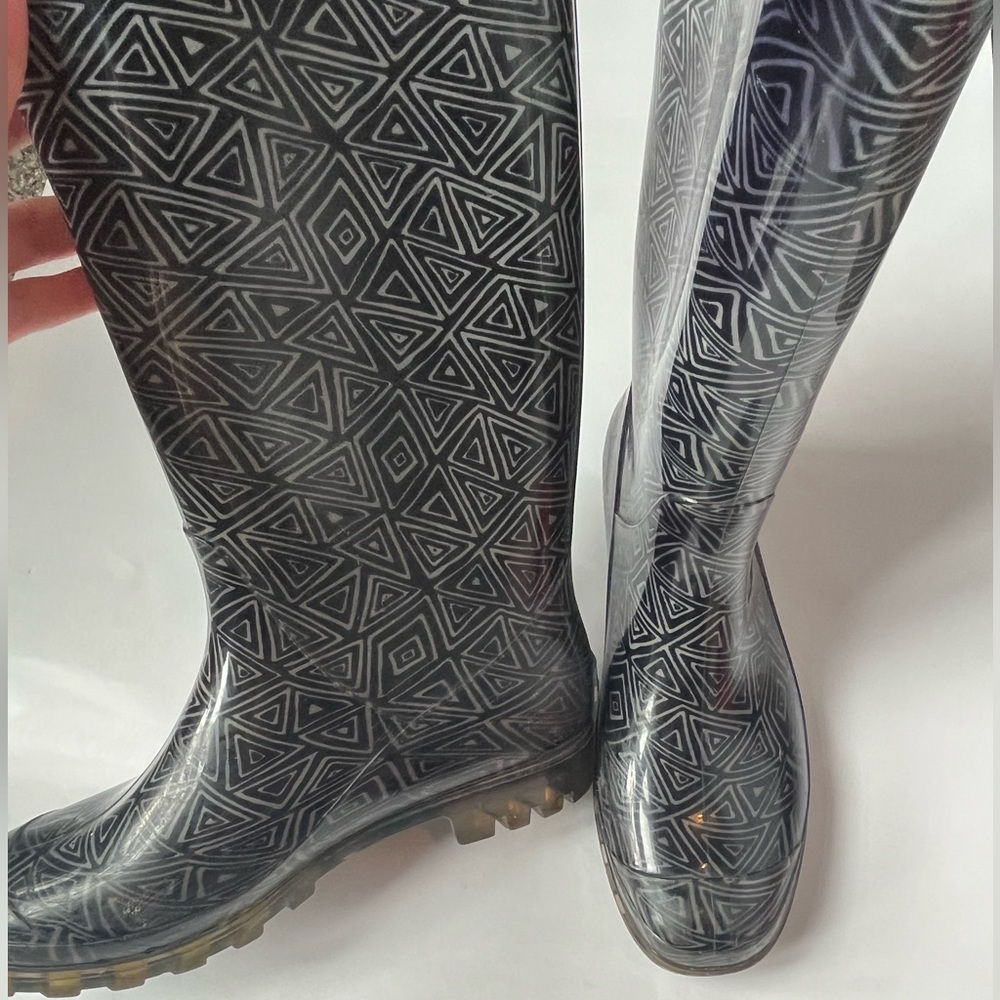 Toms Women’s Black/Gray Rain/Snow Boots Size 7